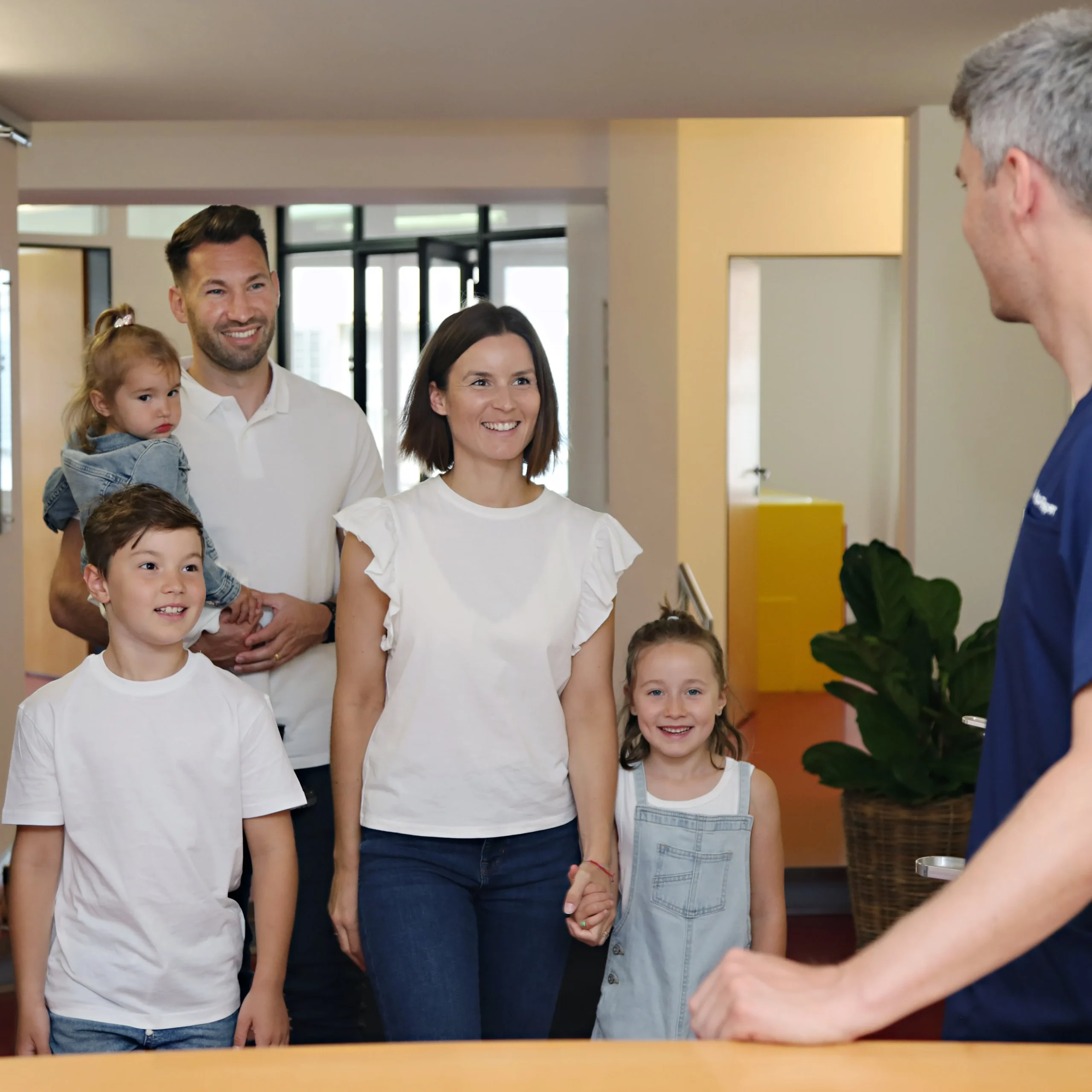 Zahnarztpraxis Lipident Weinfelden – Familienfreundliche Betreuung für Gross und Klein